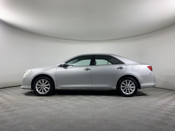 TOYOTA Camry 2.5, 2013 года, Автоматическая, Серебристый