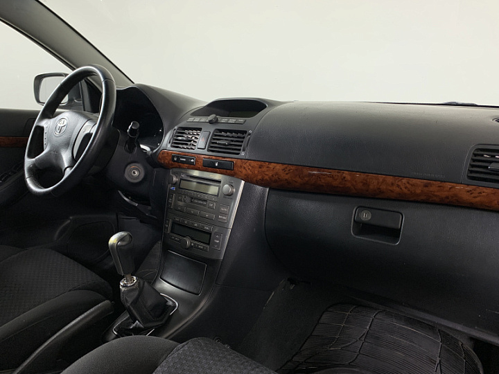TOYOTA Avensis 1.8, 2004 года, Механика, КОРИЧНЕВЫЙ
