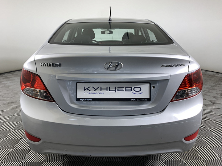 HYUNDAI Solaris 1.4, 2012 года, Механика, Серебристый