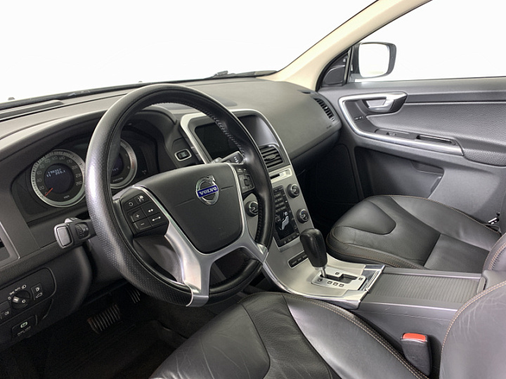 VOLVO XC60 2.4, 2012 года, Автоматическая, БЕЛЫЙ
