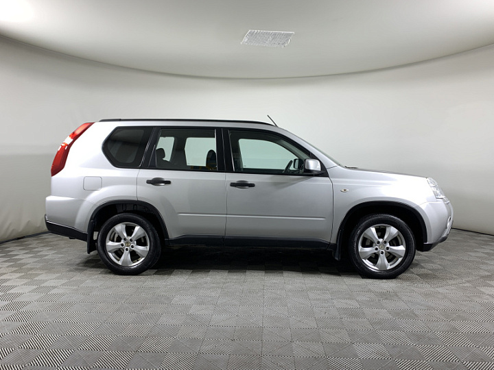 NISSAN X-Trail 2, 2012 года, Механика, Серебристый