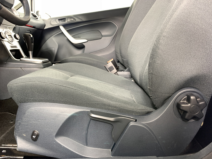 FORD Fiesta 1.4, 2010 года, Автоматическая, БЕЛЫЙ
