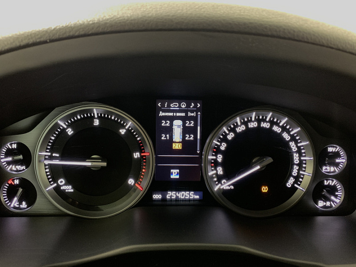 TOYOTA Land Cruiser 4.5, 2016 года, Автоматическая, БЕЛЫЙ