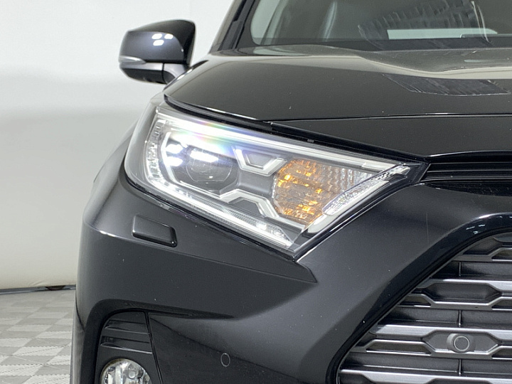 TOYOTA RAV4 2.5, 2020 года, Автоматическая, ЧЕРНЫЙ