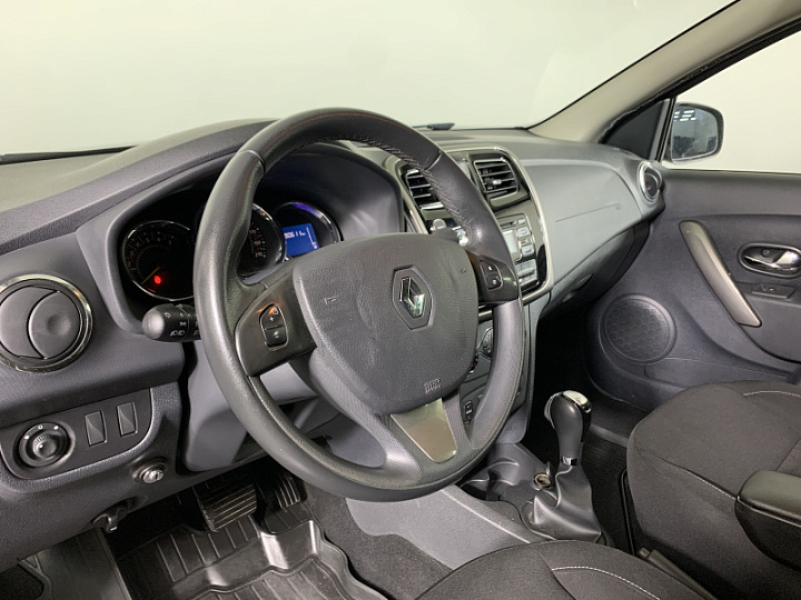 RENAULT Sandero Stepway 1.6, 2017 года, Автоматическая, ЧЕРНЫЙ