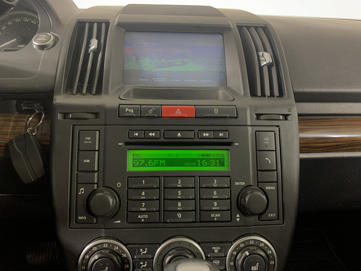 LAND ROVER Freelander 2.2, 2008 года, Автоматическая, Серебристый
