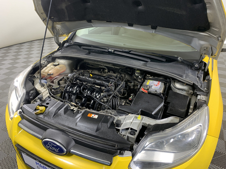 FORD Focus 1.6, 2015 года, Механика, ЖЕЛТЫЙ