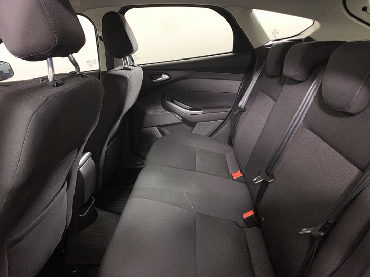 FORD Focus 1.6, 2018 года, Робот, СЕРЫЙ