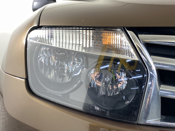 Renault Duster 1.6, 2013 года, Механика, Коричневый