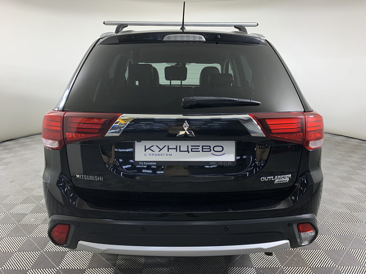 MITSUBISHI Outlander 2.4, 2016 года, Вариатор, ЧЕРНЫЙ