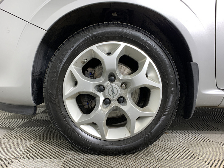 OPEL Zafira 1.8, 2010 года, Робот, Серебристый