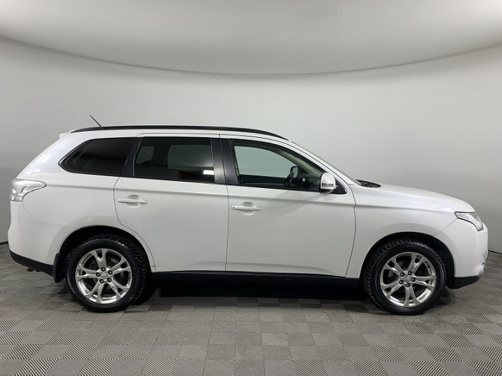 MITSUBISHI Outlander 2, 2013 года, Вариатор, БЕЛЫЙ