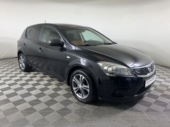 KIA Ceed 1.4, 2011 года, Механика, Черный перламутр