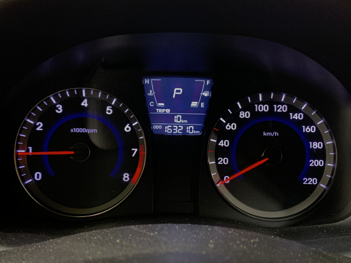 HYUNDAI Solaris 1.6, 2011 года, Автоматическая, БЕЛЫЙ