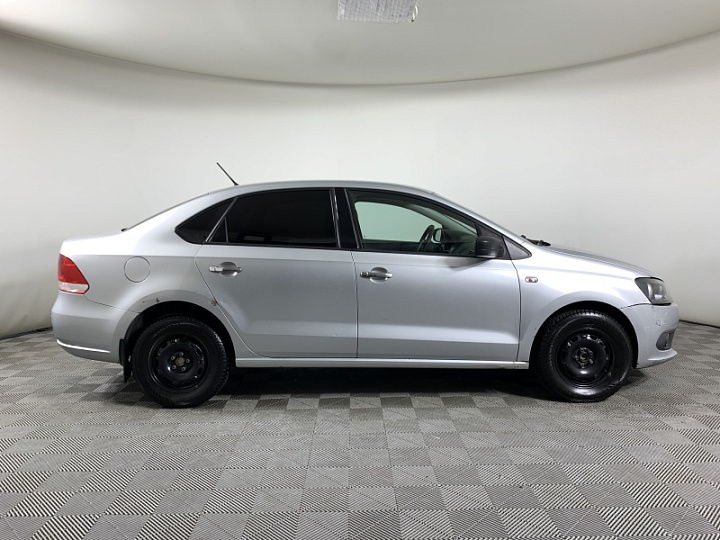 VOLKSWAGEN Polo 1.6, 2011 года, Механика, Серебристый