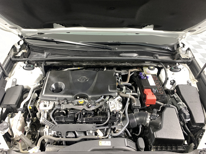 TOYOTA Camry 2.5, 2021 года, Автоматическая, БЕЛЫЙ