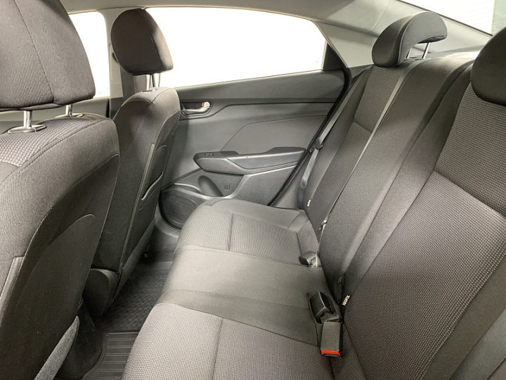 HYUNDAI Solaris 1.4, 2017 года, Автоматическая, ЧЕРНЫЙ