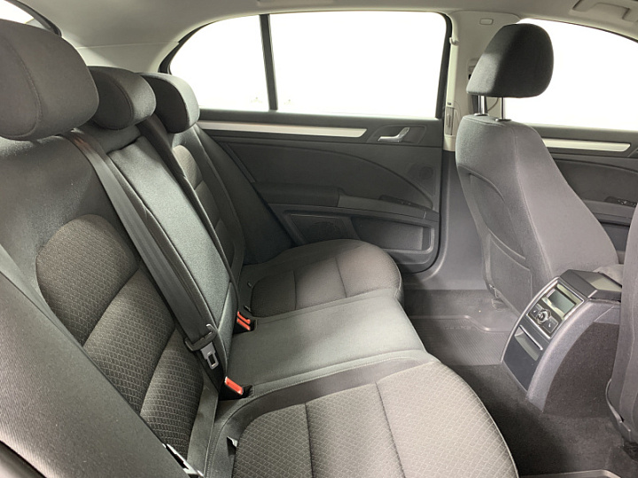 SKODA Superb 1.8, 2015 года, Робот, ЧЕРНЫЙ