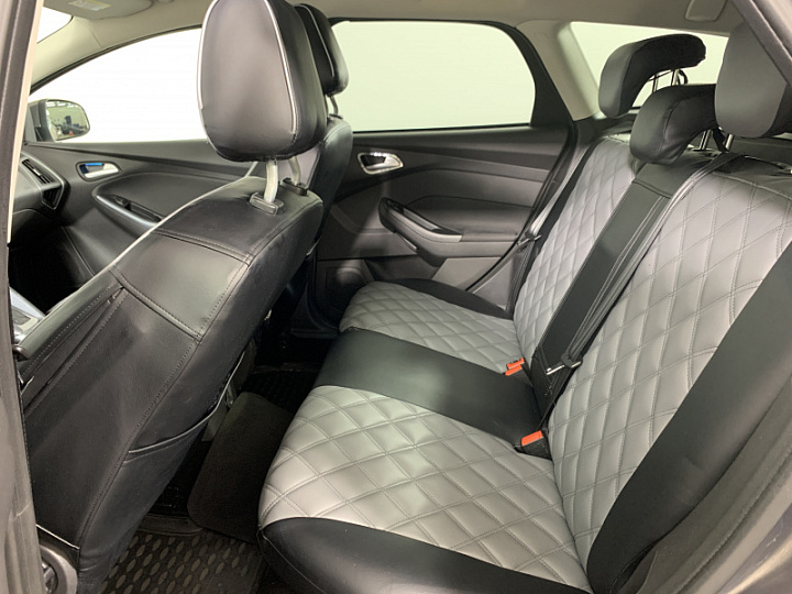 FORD Focus 1.6, 2013 года, Робот, Серо-коричневый