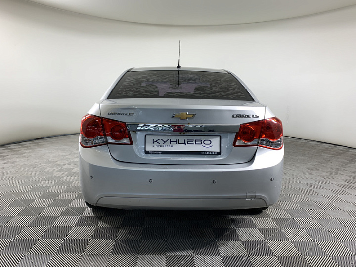 CHEVROLET Cruze 1.6, 2011 года, Автоматическая, Серебристый металлик