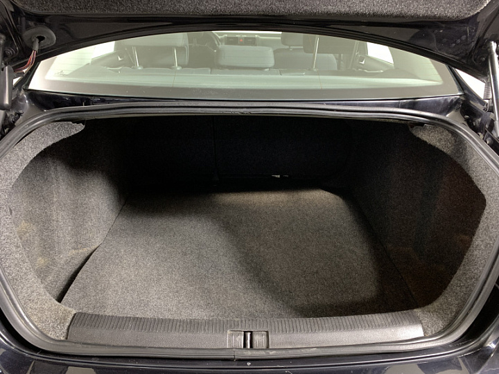 Volkswagen Jetta 1.6, 2008 года, Механика, ЧЕРНЫЙ