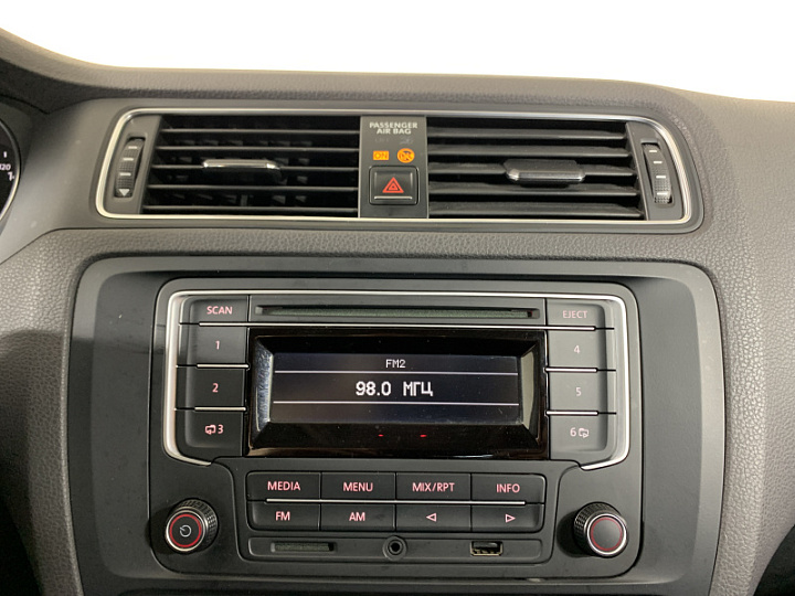 VOLKSWAGEN Jetta 1.6, 2015 года, Автоматическая, БЕЛЫЙ