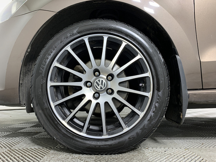 VOLKSWAGEN Polo 1.6, 2014 года, Автоматическая, КОРИЧНЕВЫЙ
