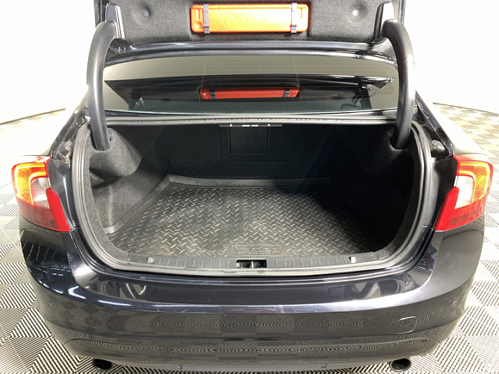 VOLVO S60 1.6, 2013 года, Робот, ЧЕРНЫЙ