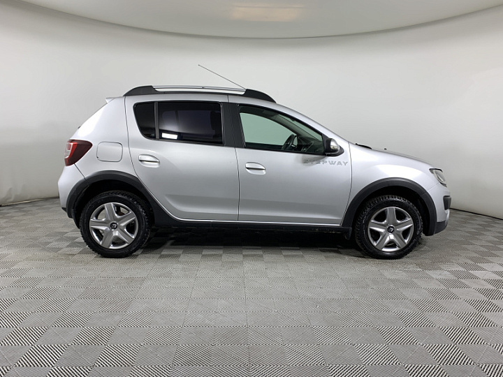 RENAULT Sandero Stepway 1.6, 2018 года, Автоматическая, Серебристо-желтый