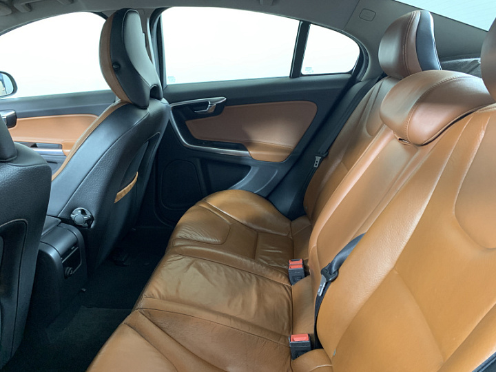 VOLVO S60 2, 2010 года, Робот, Золотистый