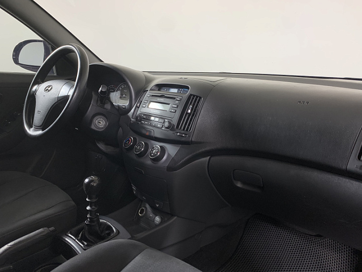 HYUNDAI Elantra 1.6, 2008 года, Механика, Вишневый
