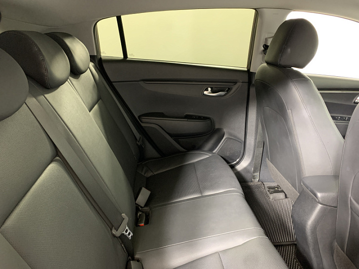 KIA Rio 1.6, 2019 года, Автоматическая, СВЕТЛО-КОРИЧНЕВЫЙ