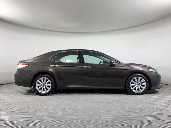 TOYOTA Camry 2.5, 2018 года, Автоматическая, Серо-коричневый
