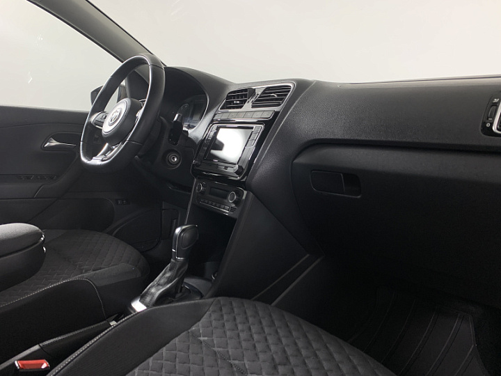 VOLKSWAGEN Polo 1.6, 2018 года, Автоматическая, КОРИЧНЕВЫЙ