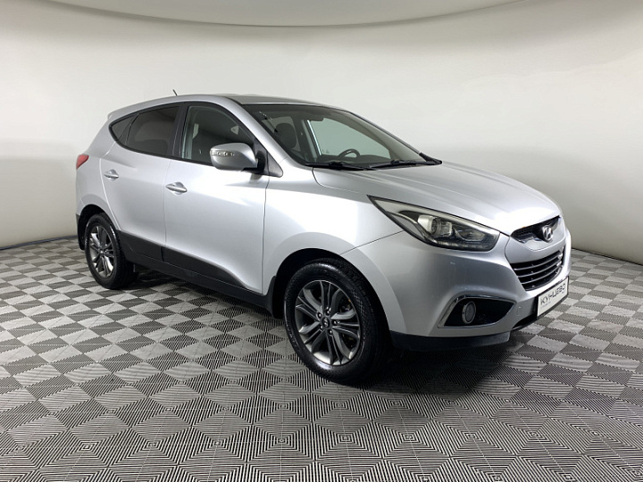 Hyundai ix35 2, 2014 года, Автоматическая, Серебристый