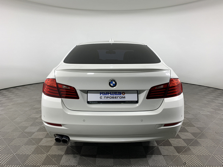 BMW 5 серии 2, 2013 года, автоматическая, белый