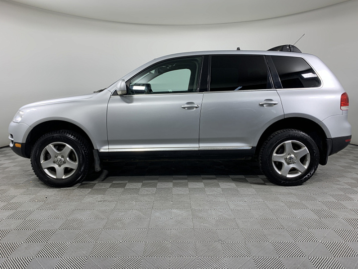VOLKSWAGEN Touareg 3.2, 2004 года, Автоматическая, Серебристый