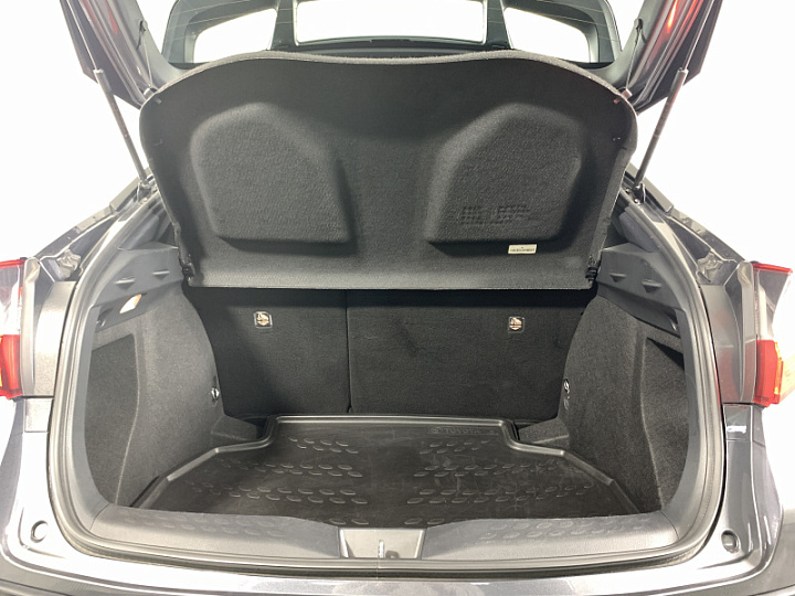 TOYOTA C-HR 1.8, 2019 года, Автоматическая, СЕРЫЙ