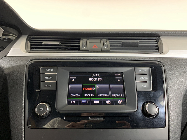 SKODA Rapid 1.4, 2016 года, Робот, БЕЛЫЙ