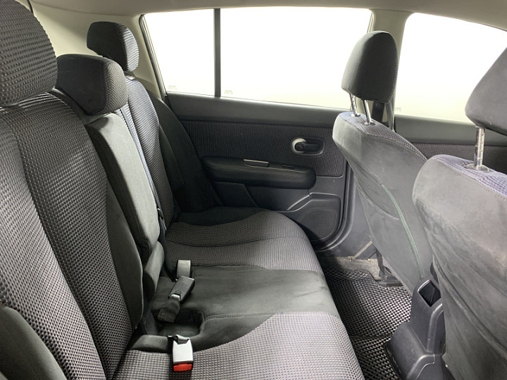NISSAN Tiida 1.6, 2010 года, Автоматическая, БЕЖЕВЫЙ