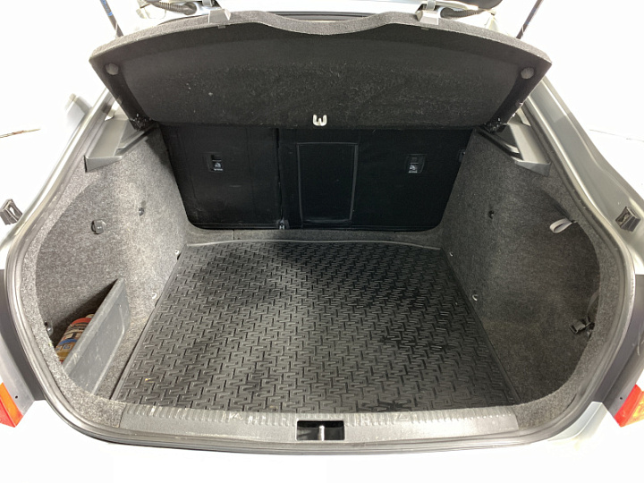 SKODA Octavia 1.4, 2015 года, Робот, Серебристый