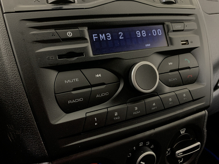 Lada Granta 1.6, 2023 года, Механика, БЕЛЫЙ