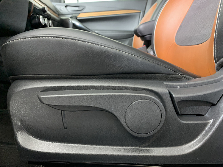 Lada Vesta 1.6, 2023 года, Механика, БЕЛЫЙ