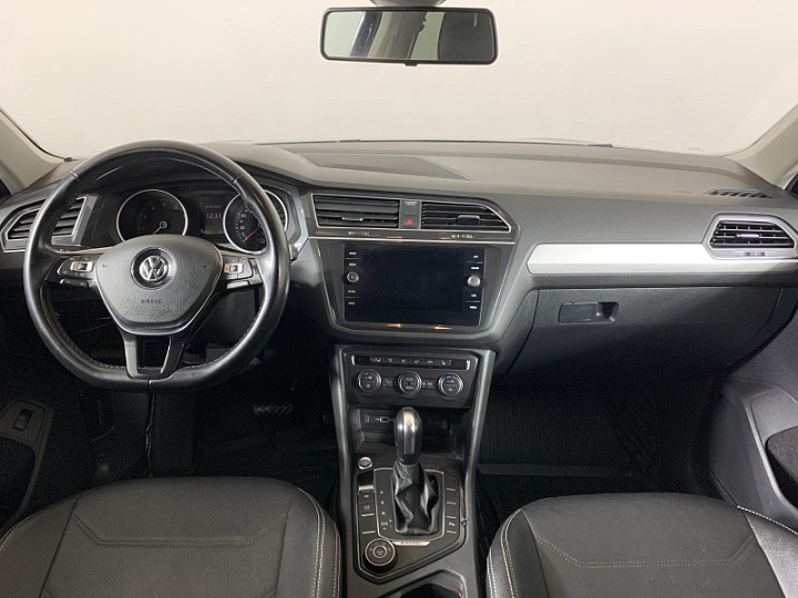 VOLKSWAGEN Tiguan 1.4, 2019 года, Робот, ЧЕРНЫЙ