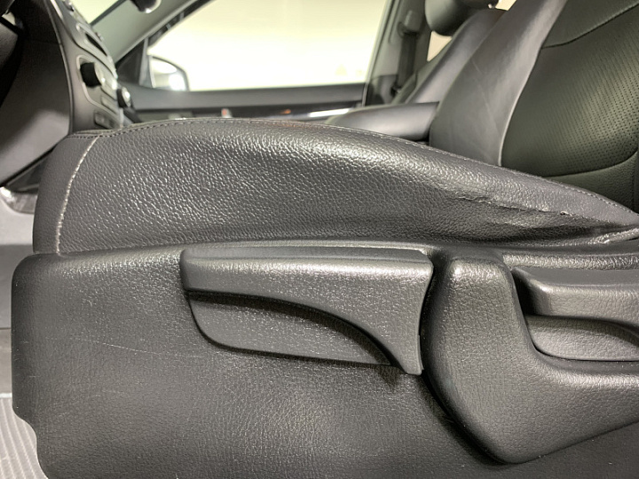 KIA Sorento 2.2, 2015 года, Автоматическая, БЕЛЫЙ