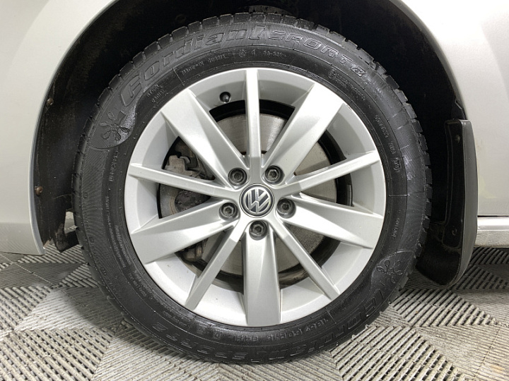 VOLKSWAGEN Polo 1.6, 2017 года, Автоматическая, Серебристый