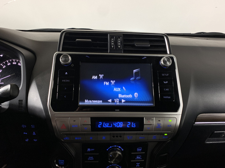 Toyota Land Cruiser Prado 2.8, 2018 года, Автоматическая, Светло серый