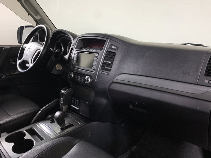 Mitsubishi Pajero 3.2, 2012 года, Автоматическая, Коричневый