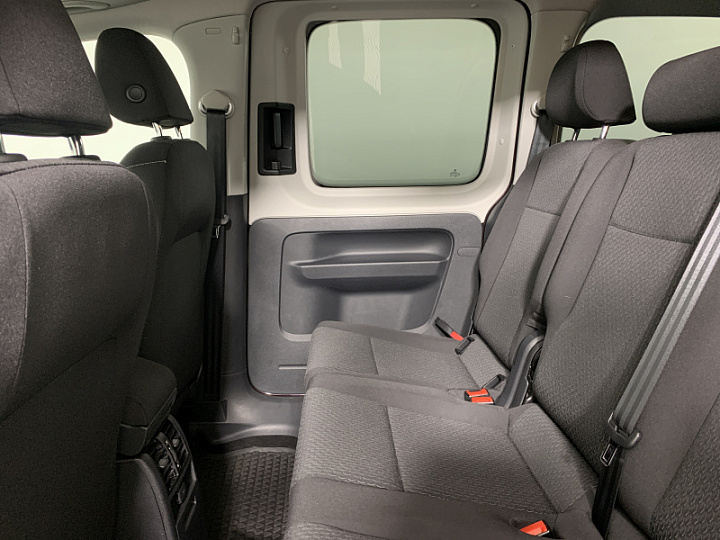 VOLKSWAGEN Caddy 1.6, 2020 года, Механика, Красный гранат