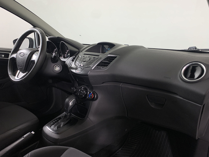 FORD Fiesta 1.6, 2017 года, Робот, БЕЛЫЙ
